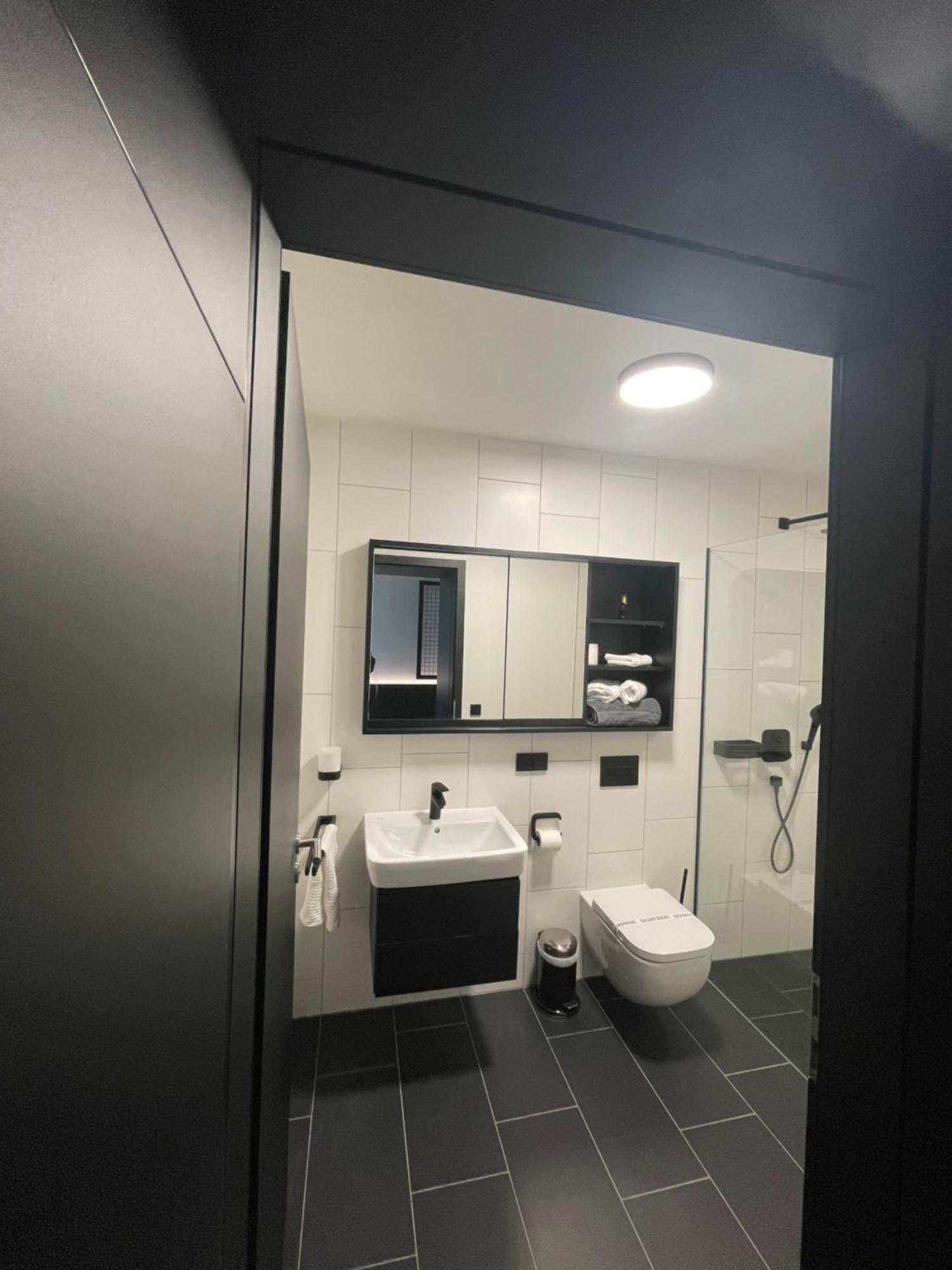 Hotelapartment Ueberwasser Mit Sauna Und Fitness คุกซ์ฮาเวน ภายนอก รูปภาพ